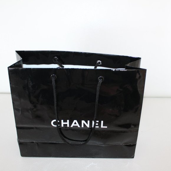 CHANEL BLACK SMALL SHOPPING BAG PAPER - Picture 3 of 5